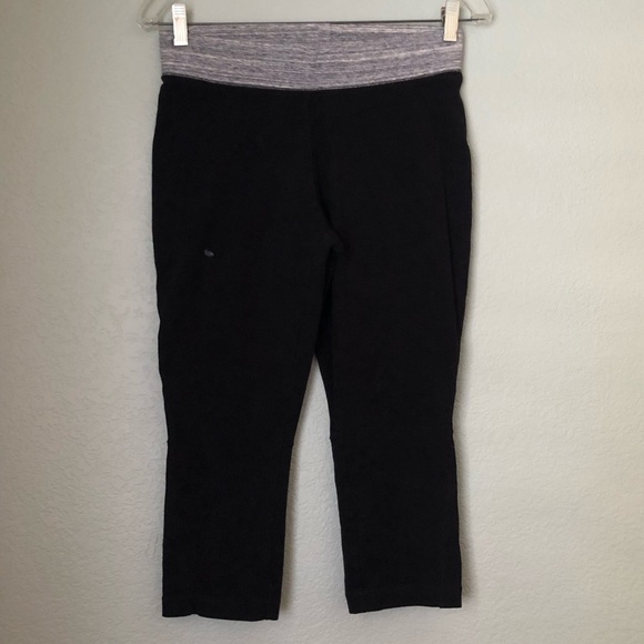TALBOTS Black and Gray Cropped Leggings Small Petite - Picture 1 of 9